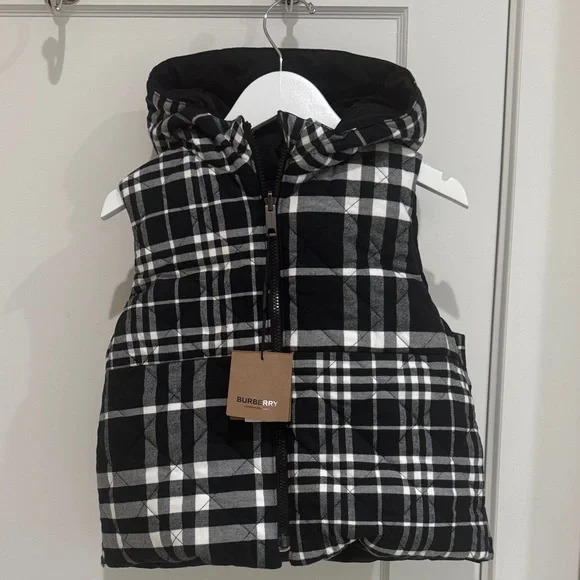 BURBERRYKids Reversible Logan Gilet In Black size 8